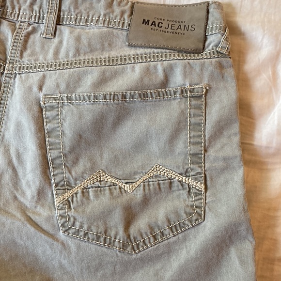 MAC jeans Size 32x30 khakis - Picture 7 of 11